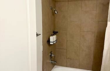 Mid-City Charm 2BR Near LAs Hotspots! - Foto 43