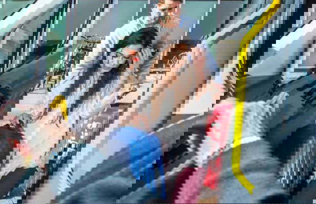 Santa Cruz de la Sierra Airport Shuttle Bus - Photo 1