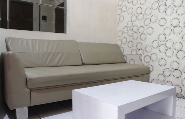 Prime 2BR at Gateway Apartment Ahmad Yani Cicadas - Photo 9