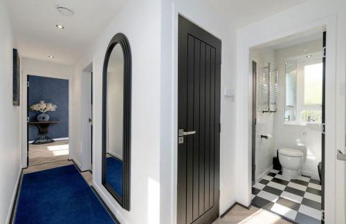 Royal Mile Retreat - Photo 16