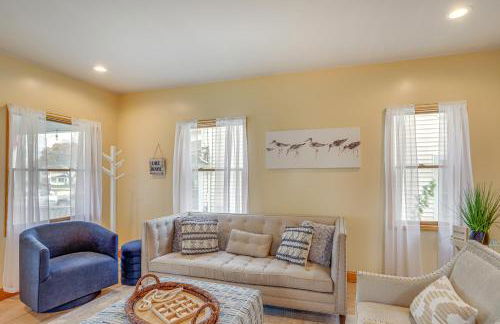 Walk to Beach Home with Pool in Vermilion - Foto 7