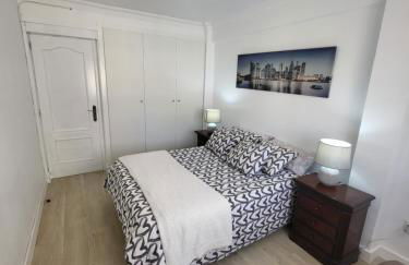 3BR Top Floor Apartment Vialia La Unión Metro - Photo 5