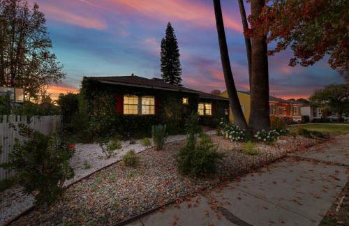 Valley Oasis Pool Hot Tub Near Universal - Foto 14
