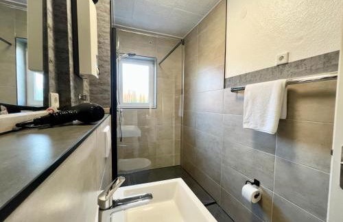 PrimeTime Suite für 4 mit Küche, WIFI und Parkplatz - Foto 21