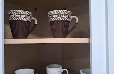 Country Blue Getaway by the Ranch Fields - Foto 31