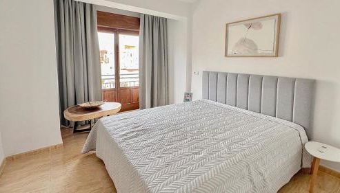 Sol Apartments - Photo 4