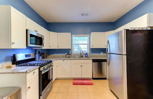 Spacious 3BR Midtown Home - Sleeps 7 - Walkable to Dining & Attractions - Easy Access to Downtown - Foto 5