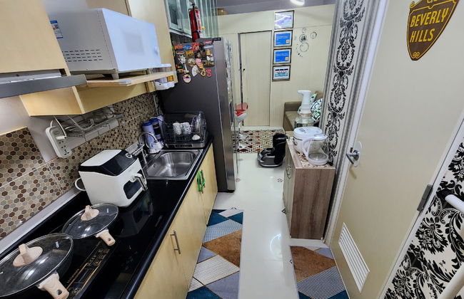 High-Tech Studio at Grass Residences -2 persons only, Quezon City - Foto 18