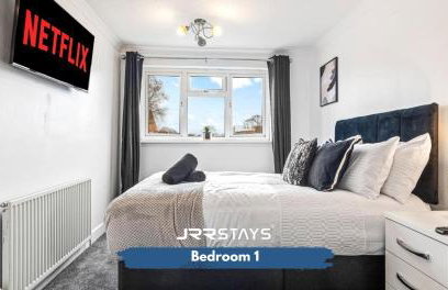 JRR STAYS WV12 3 bedroom, and Wi-Fi - Foto 24