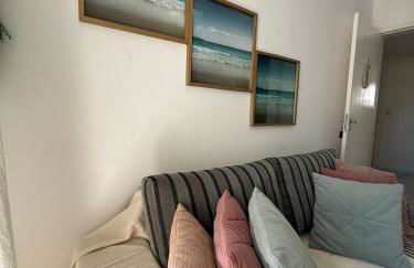 Ajuflat- Seu lar perto da Praia e da Orla de Atalaia com Ar condicionado e piscina - Foto 17