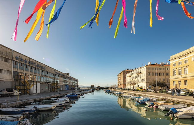 Rijeka City Vibes Apartment - Photo 14