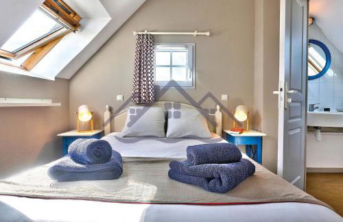 LocaLise au Guilvinec - A22 - Belle vue sur la mer, la piscine et le jardin - Tout à pied, plages, port, centre, commerces, marché - Wifi inclus - Animaux bienvenus - Linge de lit inclus - Foto 12