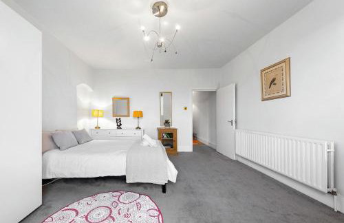 Lovely Split level 2 bedroom flat in NW London - Foto 10