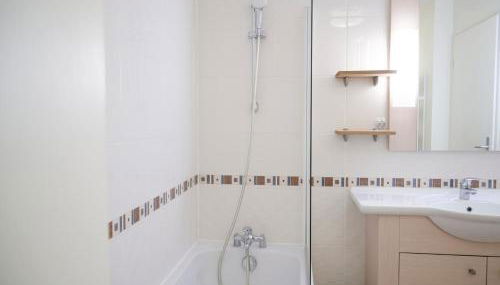 Studio climatisé à Divonne-les-Bains - Foto 3, Shower