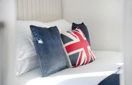 NEW! 2BR in West Terrace, Sleeps 4 - Foto 12