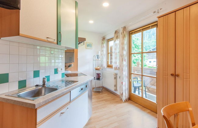 Quietly-located Apartment Near the Center of Radstadt - Photo 15