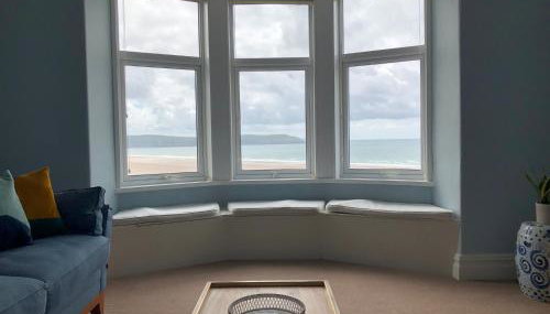 Spacious flat - fabulous sea views & walk to beach - Foto 2