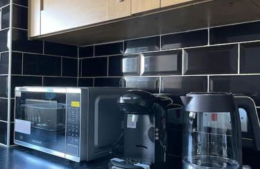 Spacious 4 Large Bedrooms Thurrock Grays 3 baths 1 ensuite Netflix Free Parking - Foto 37