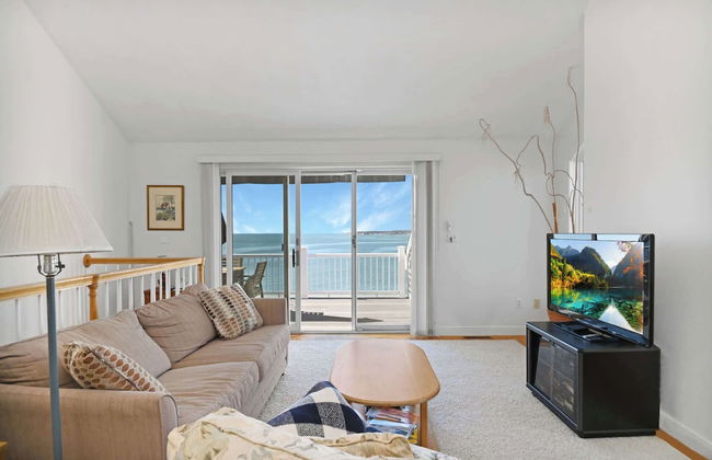 3BR Oceanfront on Nubble Cliffs! - Photo 19