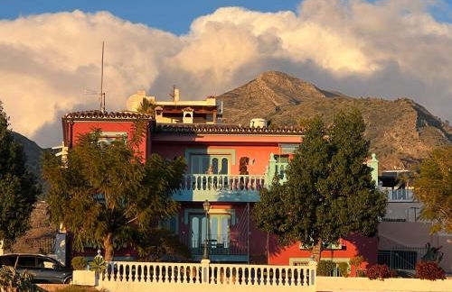 Estudio Amplio con Vistas Parciales al Mar - Foto 5