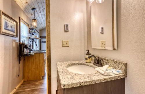 Rustic getaway in the woods - Foto 12