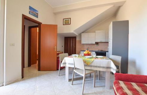 Nice Apartment In Acquedolci With Wifi - Foto 6