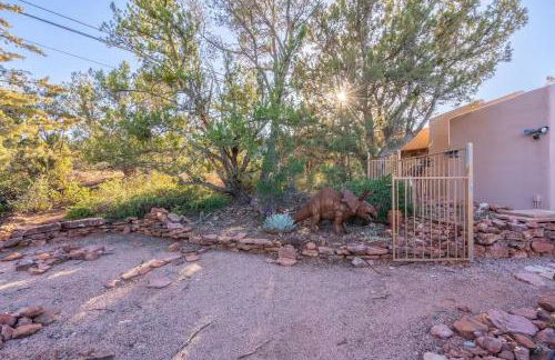 Red Rock Retreat with Hot Tub & New Pool Coming late March - Foto 50