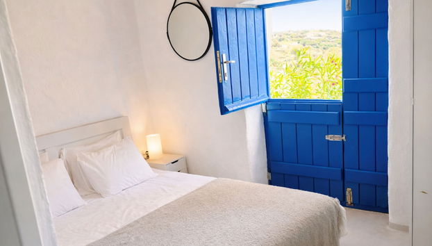 Villa Kotseli: Traditional Stone House with Pool & Sunset Sea Views - Foto 2, Quarto