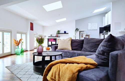 Großes modernes Loft mit Tischkicker, Billiard und Heimkino in Uni und Klinik Nähe - Foto 4