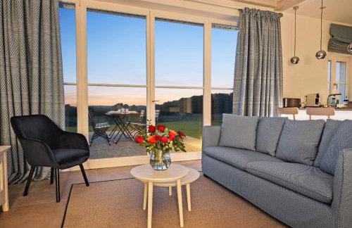 GUT KLETKAMP "Mühlenhof 5" - Ruhige Ferienwohnung mit 3 Schlafzimmern I Terrasse mit See- & Naturblick I Gemeinschaftsgarten I 15 Min zur Ostsee I Küche I Parkplatz I Waschmaschine I WLAN - Foto 32