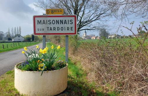 "Le petit bonheur" Gîte van 4 tot 12 personen met privé vijver van 2Ha - Foto 9