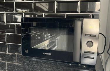 Lovely 2 bedroom apartment with a garden - Photo 7