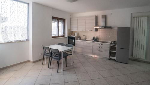 Fele's house - Foto 2, stove