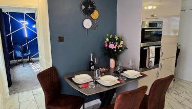 Luxury Modern Comfy 3BR House Contractors Family - Foto 5