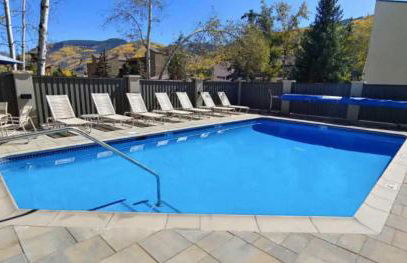 Best location in the heart of lions head, Ski lockers, jacuzzi and pool - Photo 31