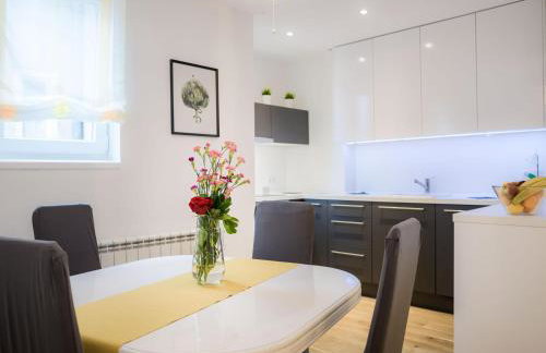 Superior Central Stay - Photo 56