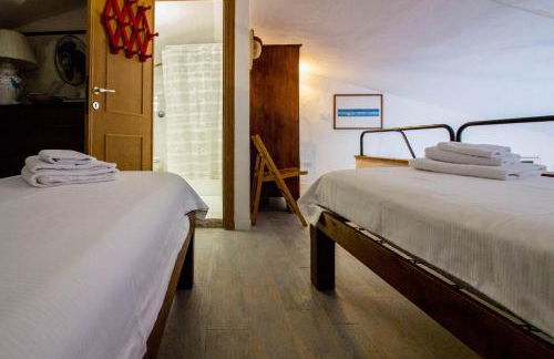 GuestHost - Dreamy Sea View with Pool - Photo 32