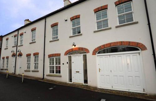 Royal Hillsborough Village Luxury Townhouse - Foto 14