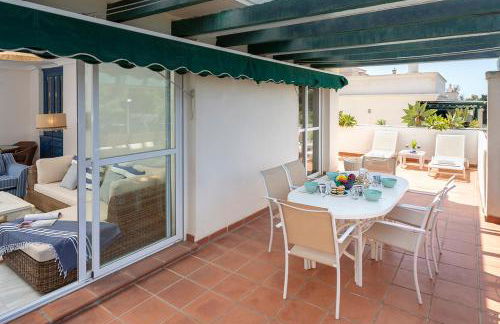 Precioso ático con piscina en Marbella - Foto 13