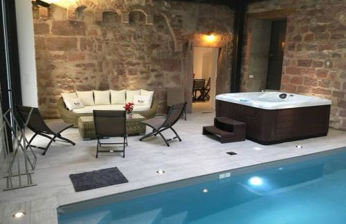 Gîte La Tour des Remparts Pool & Jacuzzi - Foto 33