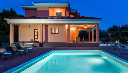 Villa Grandeza - Foto 1