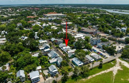 Casa Amarillo l Steps to Historic District - Photo 22