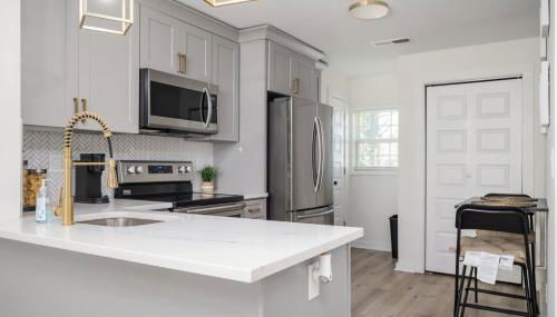 Chic 1BD in Sylvan Hills Near Southside Beltline - Foto 3, stove, pet friendly, minibar