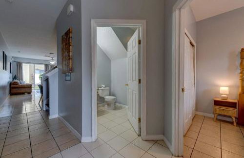 Comfy Townhome Minutes from Disney - Photo 10