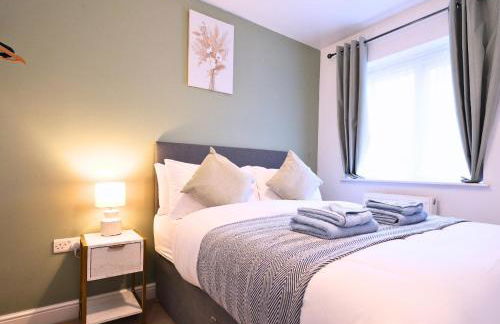 Central Getaway House with Parking, Garden, Wi-Fi - Foto 1