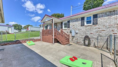 Family-Friendly Sanctuary BBQ, Patio and Yard - Foto 2