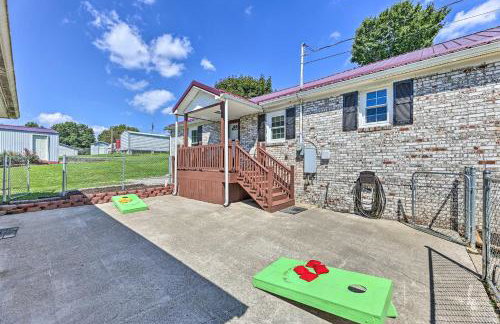 Family-Friendly Sanctuary BBQ, Patio and Yard - Foto 2