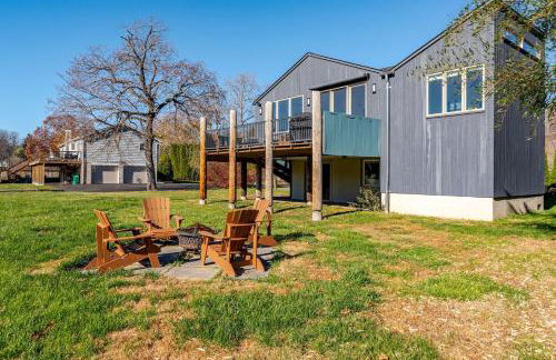 Modern Lakefront Retreat w King Bed - Foto 41