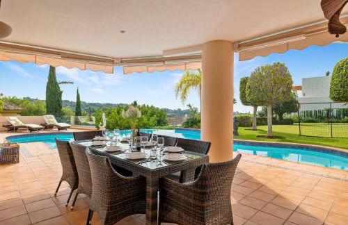 Luxury Villa Robledal By Mabiente - Views of the sea and the golf course - Foto 7