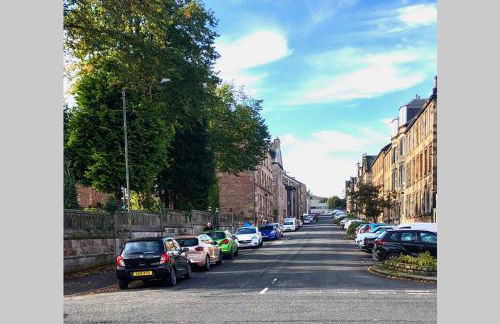 The Warwick Apartment - Photo 15